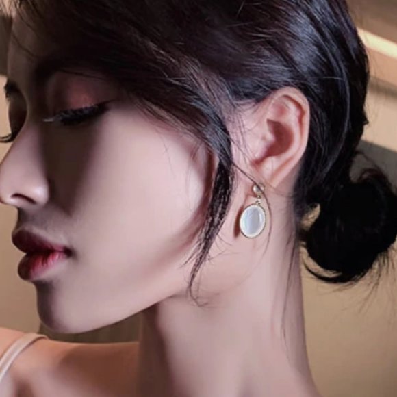 White Moonlight Cat's Eye Stone Earrings - Picture 8 of 8